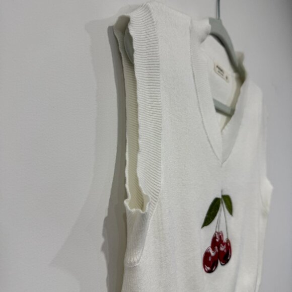 NEW Cherry Embroidered Knit Vest in White, Size M - Picture 7 of 15